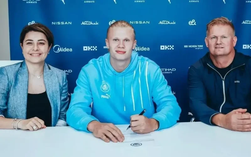 وكيلة هالاند ترد على أنباء دخول برشلونة في مفاوضات لضم المهاجم النرويجي